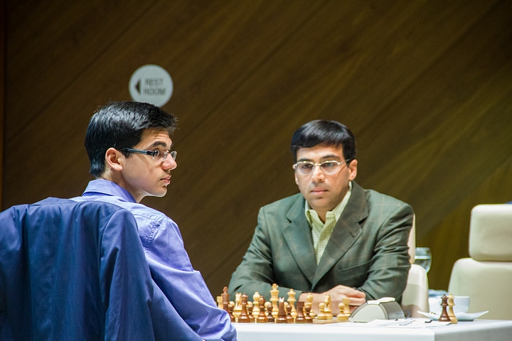 Viswanathan Anand survives a scare against Anish Giri