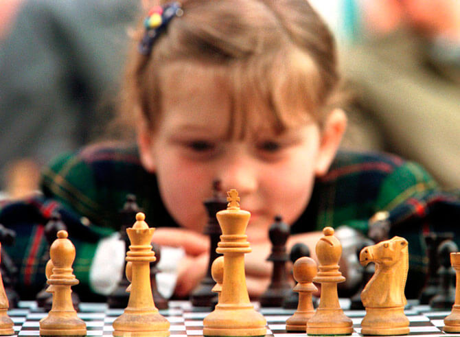 5 Reasons why kids should learn to play chess – SheKnows