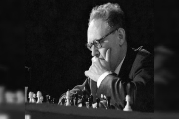 Botvinnik Explains His Greatest Masterpiece - Best of the 30s