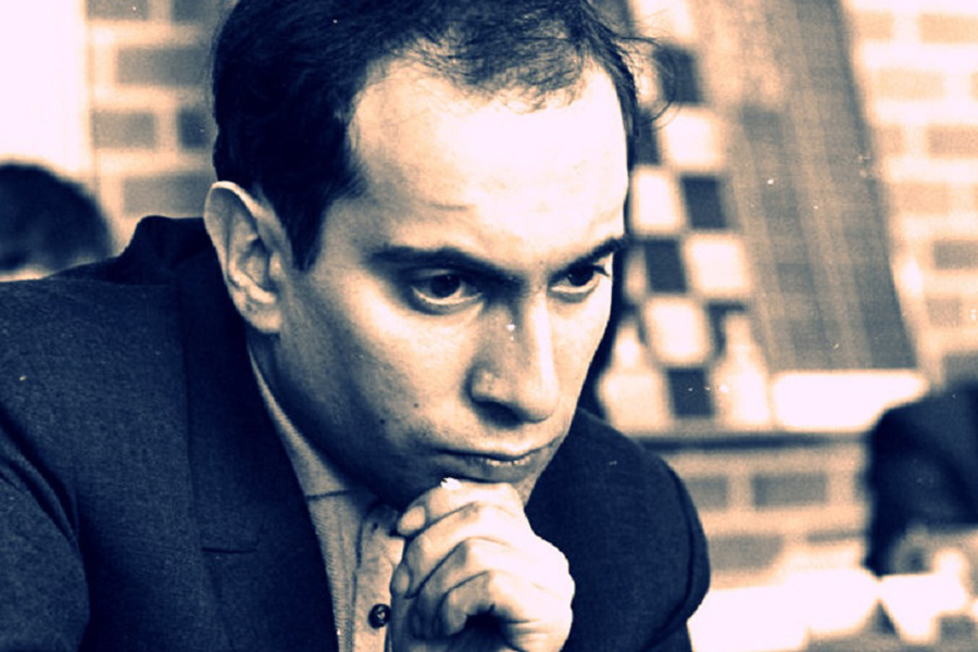 Magician's Magic: D Rovner vs Mikhail Tal: 1955 